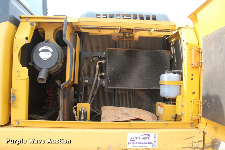 image for item L4855 2003 Komatsu PC160LC-7 excavator