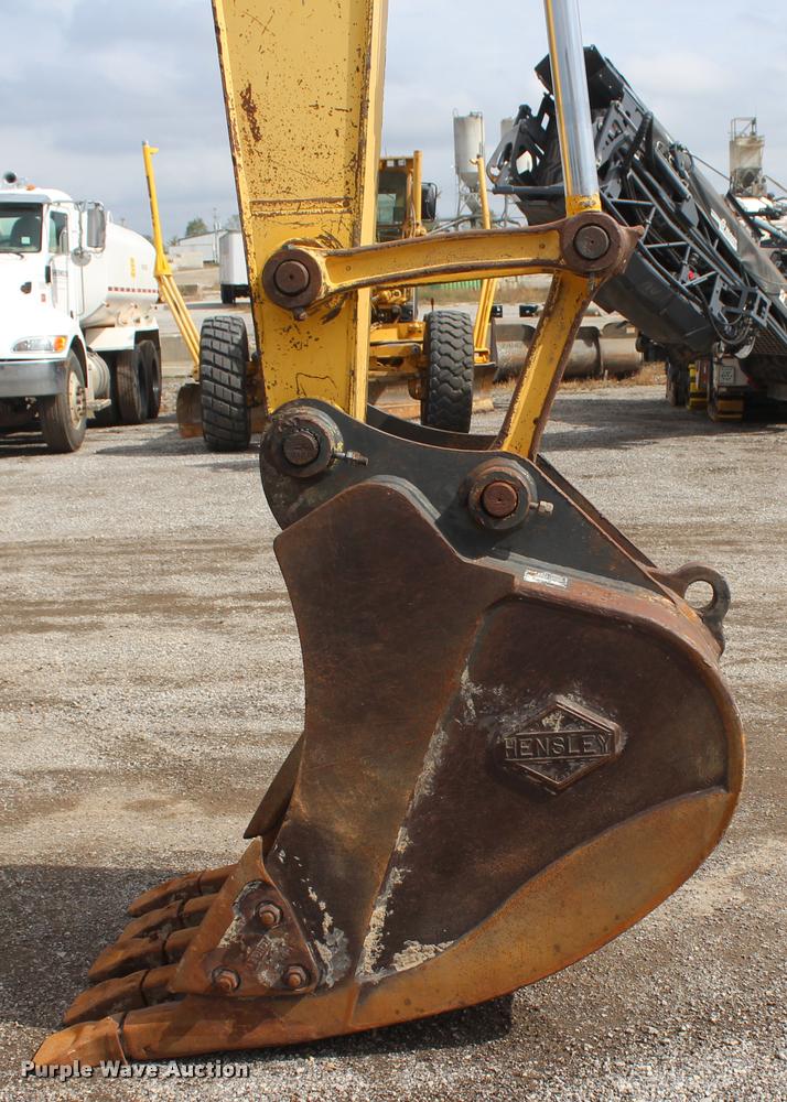 image for item L4855 2003 Komatsu PC160LC-7 excavator