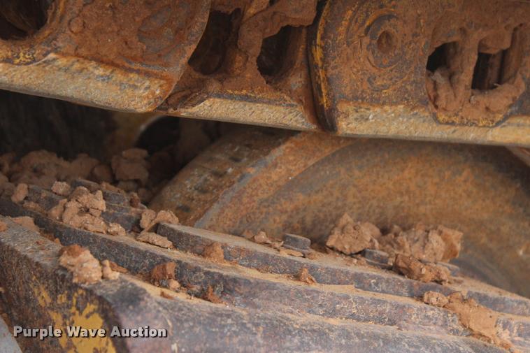 image for item L4856 1998 Caterpillar D6M dozer