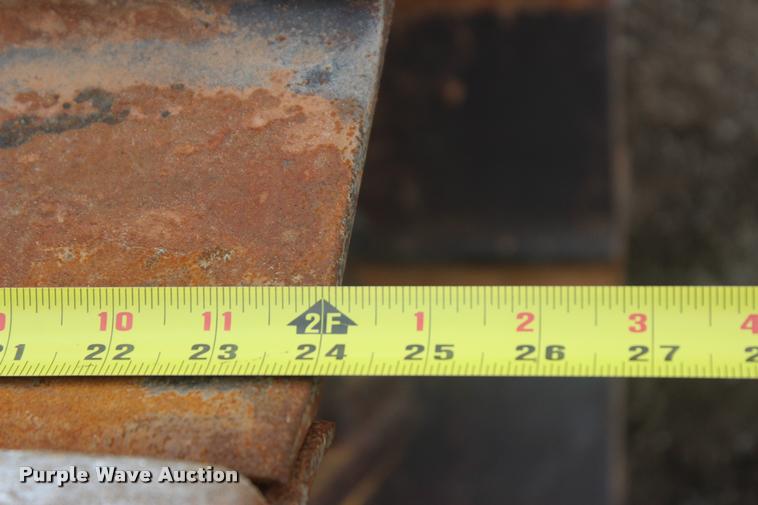 image for item L4856 1998 Caterpillar D6M dozer