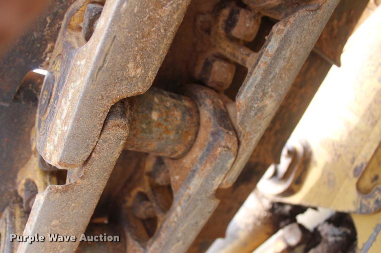 image for item L4856 1998 Caterpillar D6M dozer