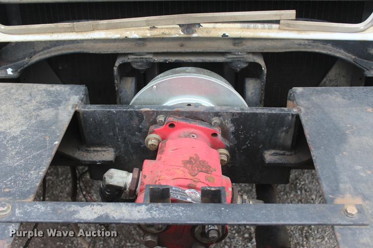 image for item L4857 1993 Mack DM688S semi truck