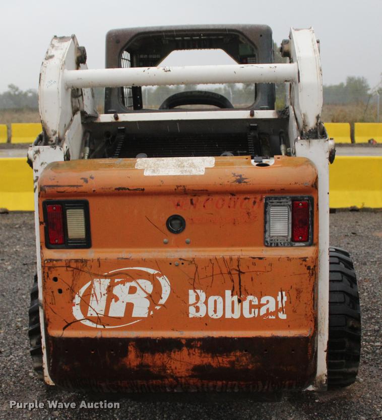 image for item L4875 2002 Bobcat 773 skid steer