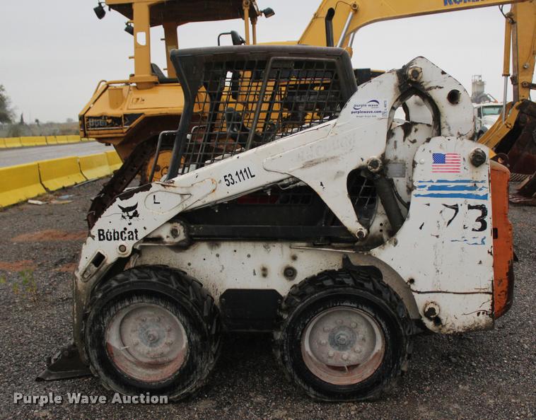image for item L4875 2002 Bobcat 773 skid steer