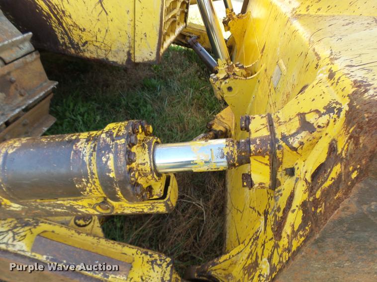 image for item L7133 1997 Komatsu D65EX 12 dozer