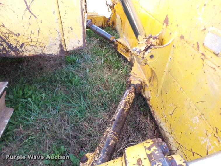 image for item L7133 1997 Komatsu D65EX 12 dozer