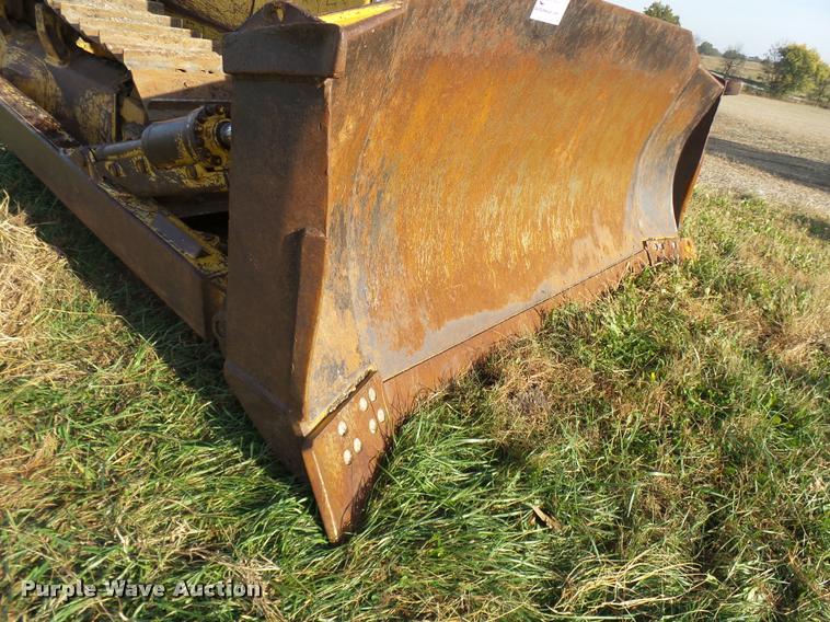 image for item L7133 1997 Komatsu D65EX 12 dozer