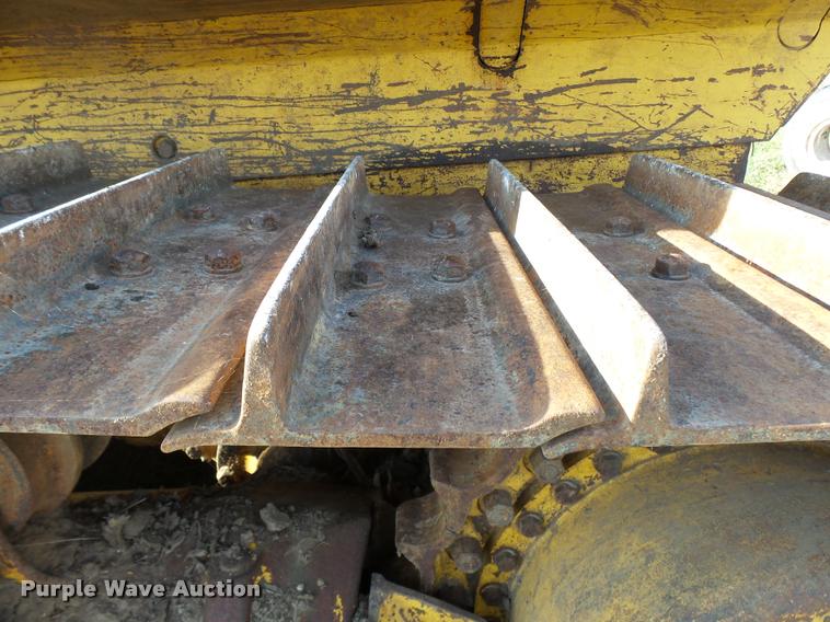 image for item L7133 1997 Komatsu D65EX 12 dozer