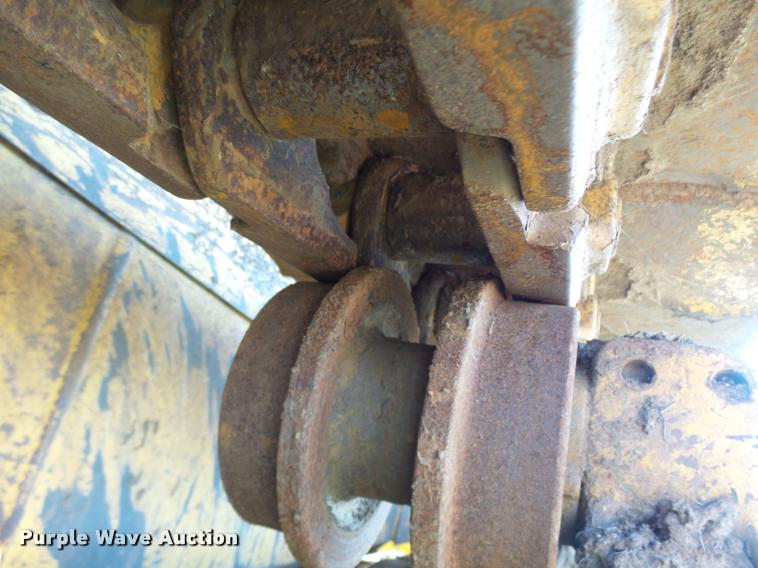 image for item L7133 1997 Komatsu D65EX 12 dozer