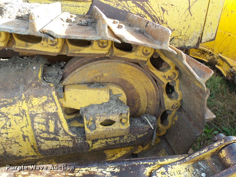 image for item L7133 1997 Komatsu D65EX 12 dozer