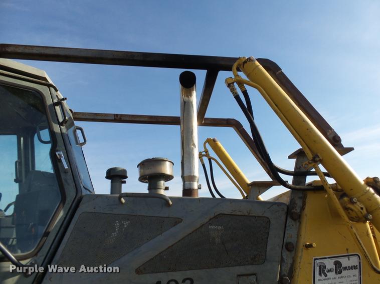 image for item L7133 1997 Komatsu D65EX 12 dozer