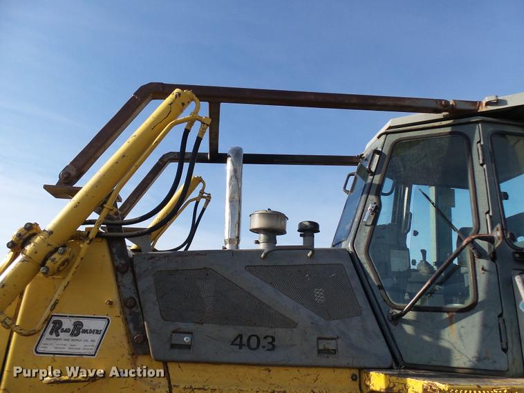 image for item L7133 1997 Komatsu D65EX 12 dozer