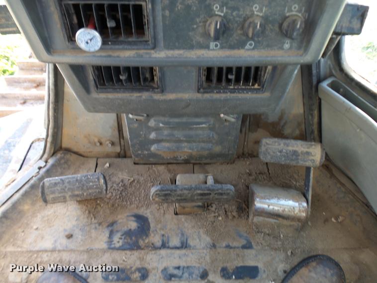 image for item L7133 1997 Komatsu D65EX 12 dozer