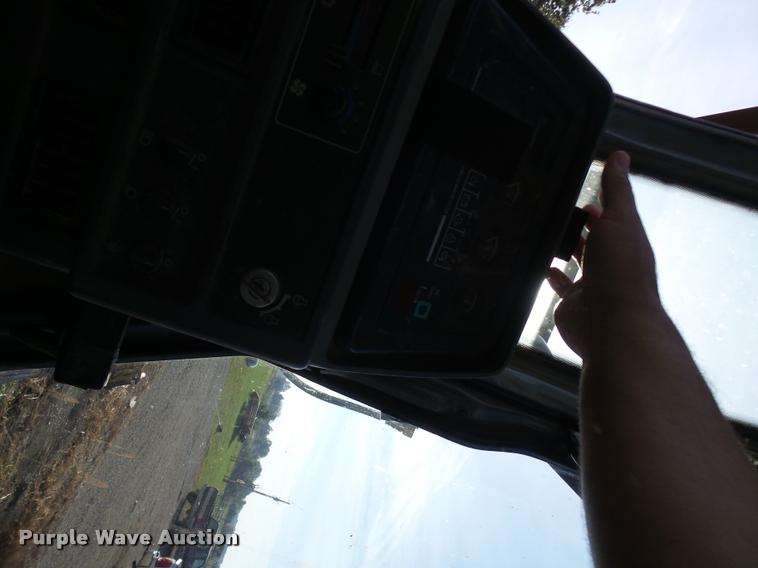 image for item L7133 1997 Komatsu D65EX 12 dozer