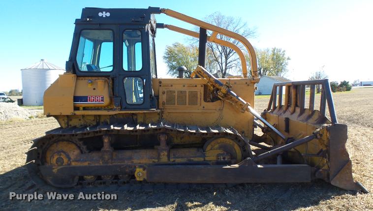 image for item L7164 1991 Komatsu D68E-1 dozer