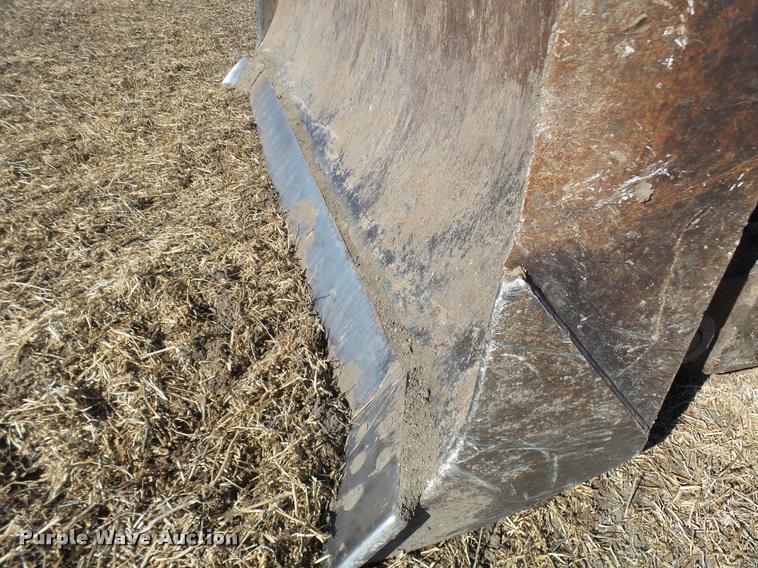 image for item L7164 1991 Komatsu D68E-1 dozer