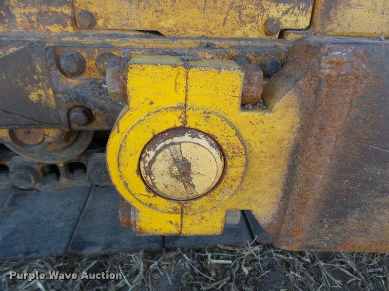 image for item L7164 1991 Komatsu D68E-1 dozer