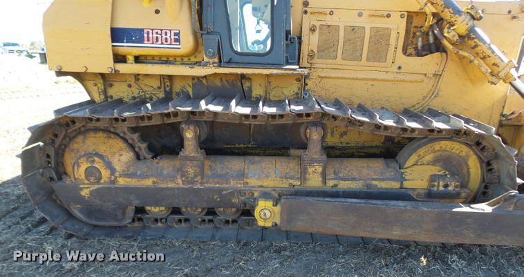 image for item L7164 1991 Komatsu D68E-1 dozer