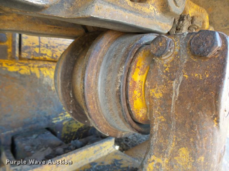 image for item L7164 1991 Komatsu D68E-1 dozer