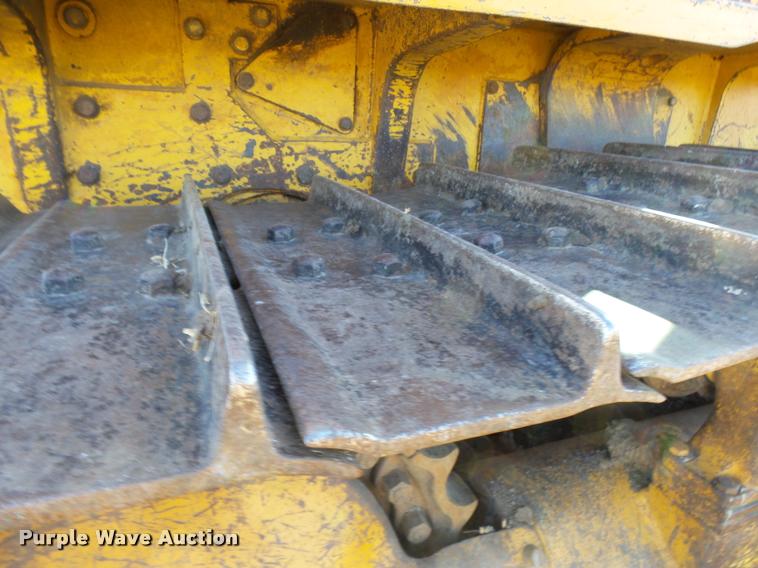 image for item L7164 1991 Komatsu D68E-1 dozer