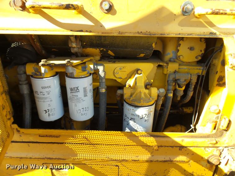 image for item L7164 1991 Komatsu D68E-1 dozer