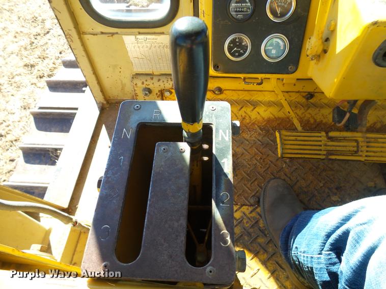 image for item L7164 1991 Komatsu D68E-1 dozer