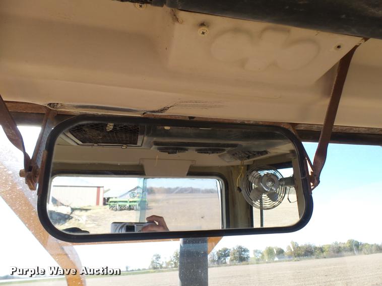 image for item L7164 1991 Komatsu D68E-1 dozer