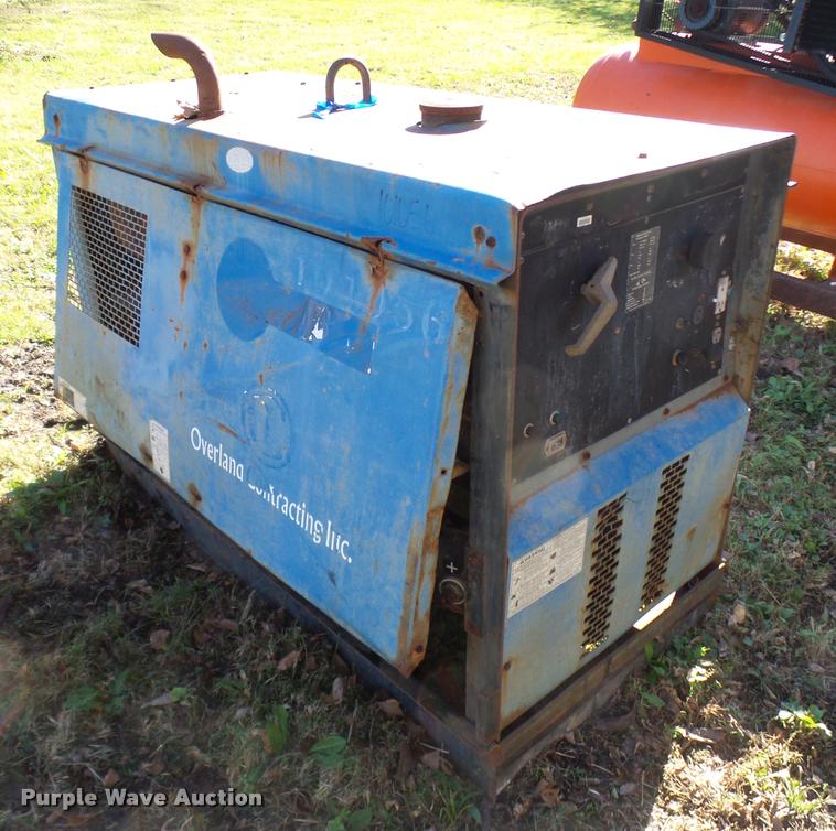 image for item L7165 Miller Big Blue 400D welder/generator