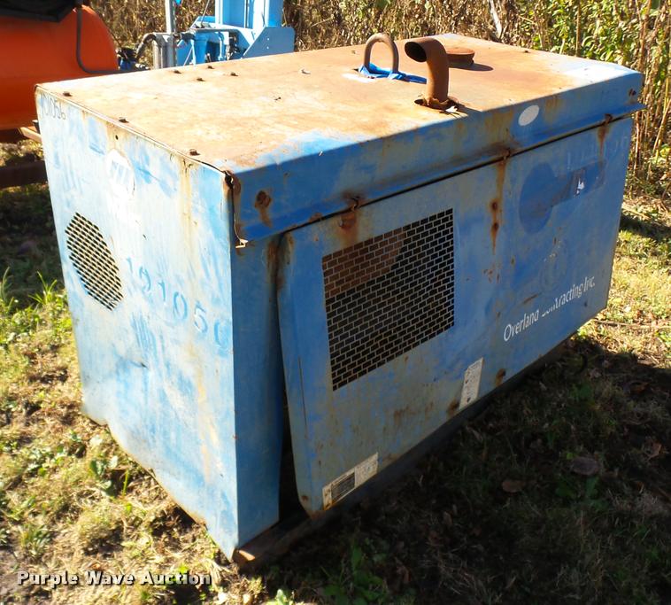 image for item L7165 Miller Big Blue 400D welder/generator