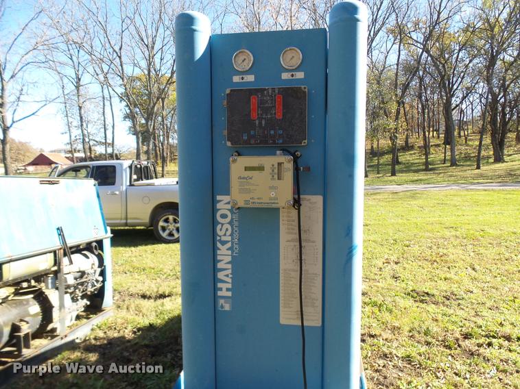 image for item L7166 Hankison Devair compressor/dryer system