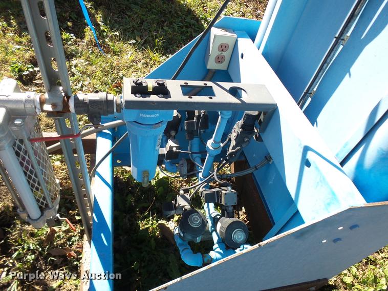 image for item L7166 Hankison Devair compressor/dryer system