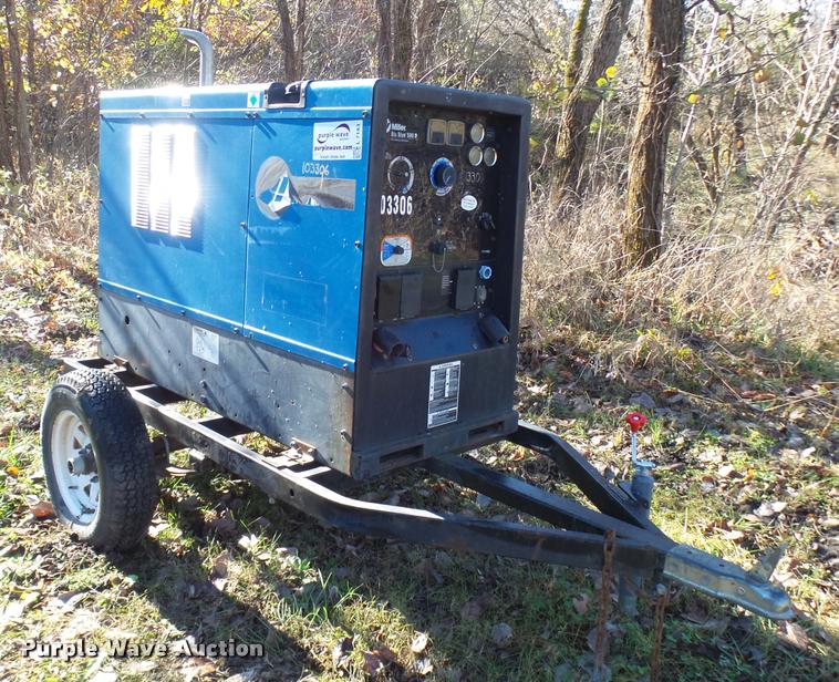 image for item L7183 Miller Big Blue 500D welder/generator