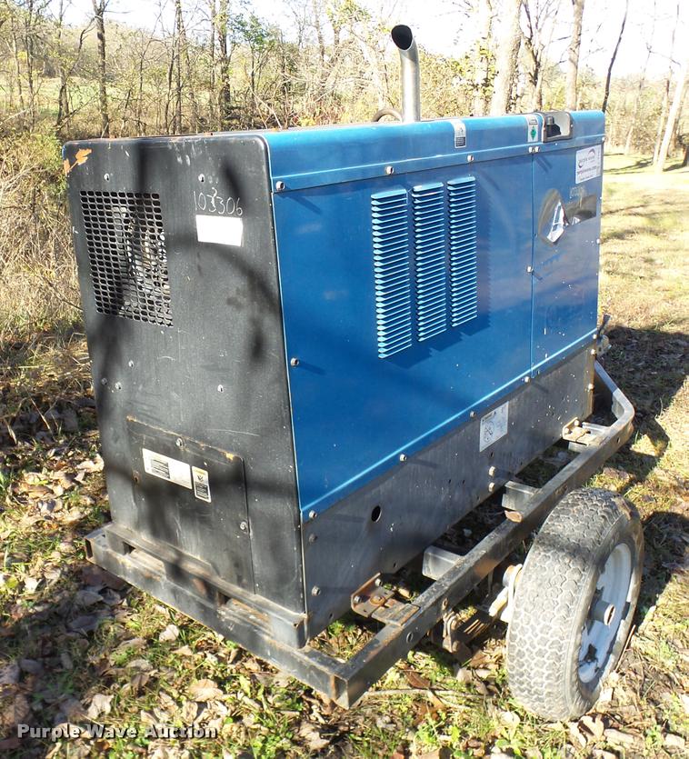 image for item L7183 Miller Big Blue 500D welder/generator