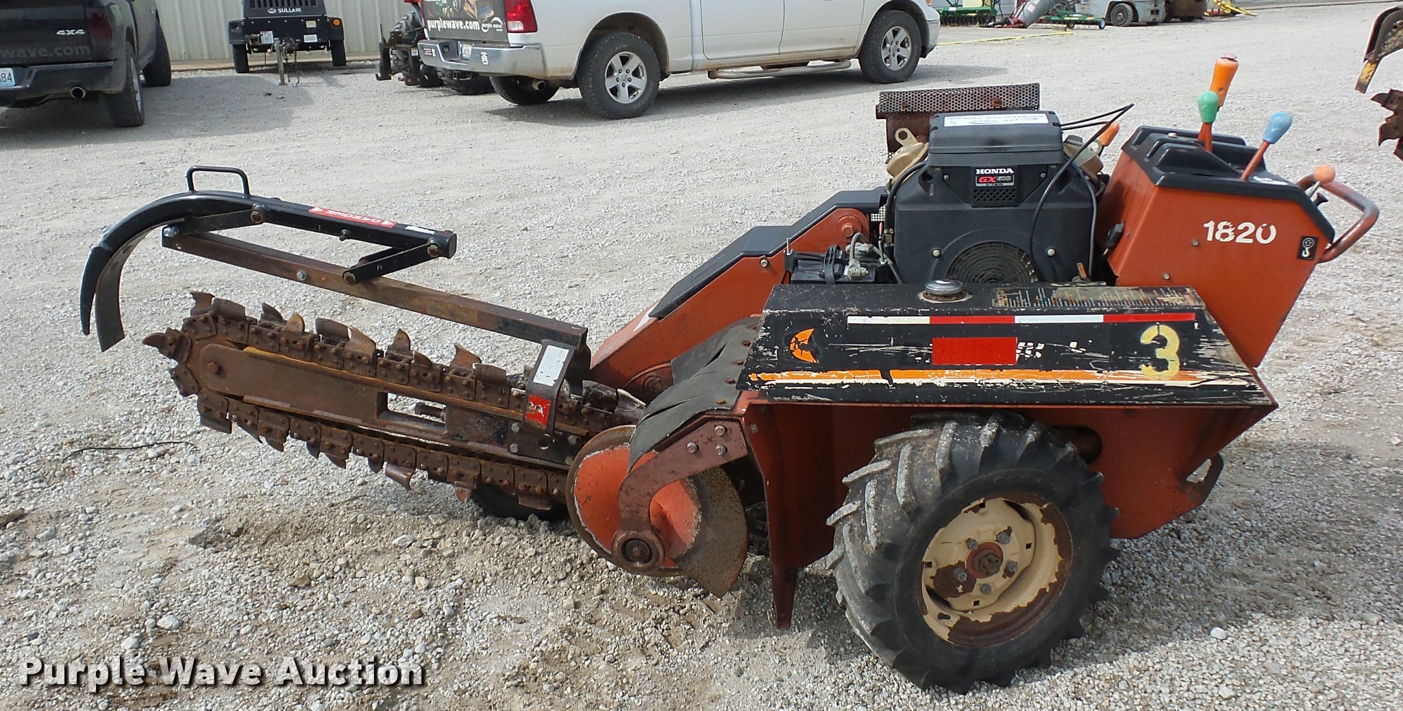 2002 Ditch Witch 1820 trencher in Chanute, KS Item L4377 sold