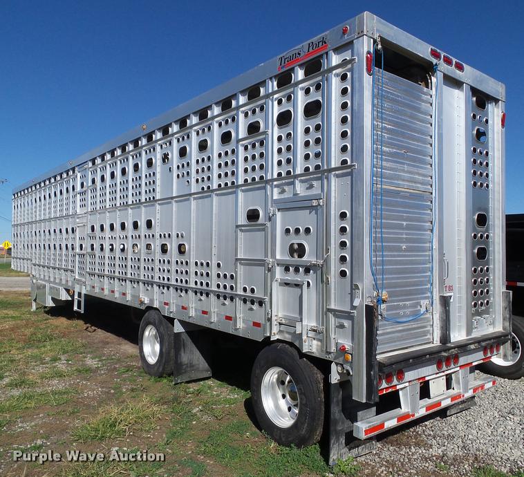 image for item BZ9932 2007 Eby livestock trailer