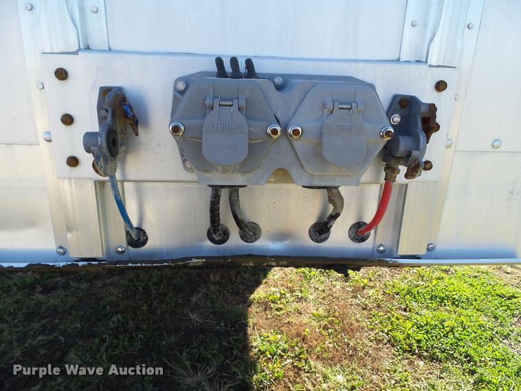 image for item BZ9932 2007 Eby livestock trailer