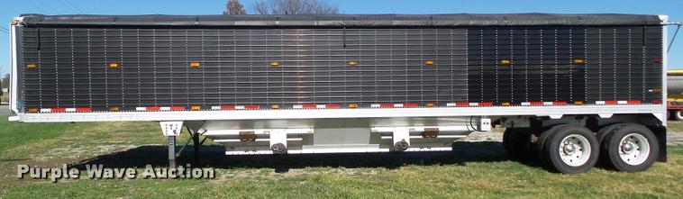 image for item BZ9933 2001 Timpte double hopper grain trailer