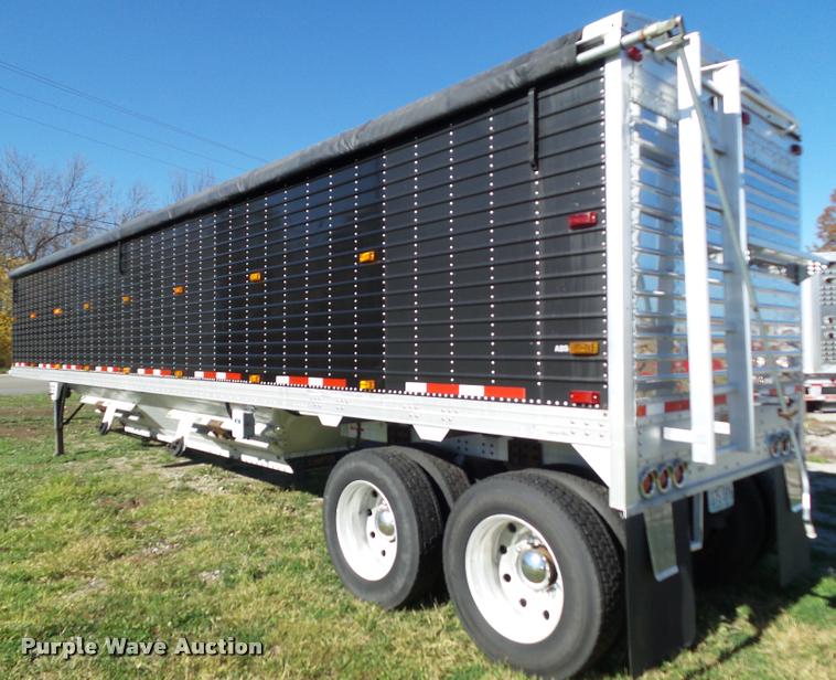 image for item BZ9933 2001 Timpte double hopper grain trailer