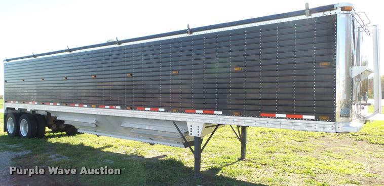 image for item BZ9933 2001 Timpte double hopper grain trailer