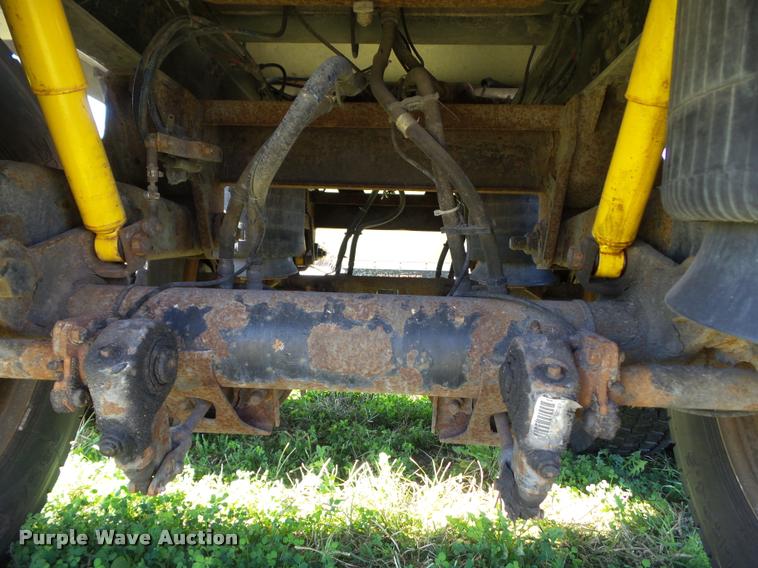 image for item BZ9933 2001 Timpte double hopper grain trailer