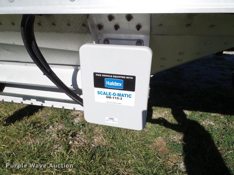 image for item BZ9933 2001 Timpte double hopper grain trailer