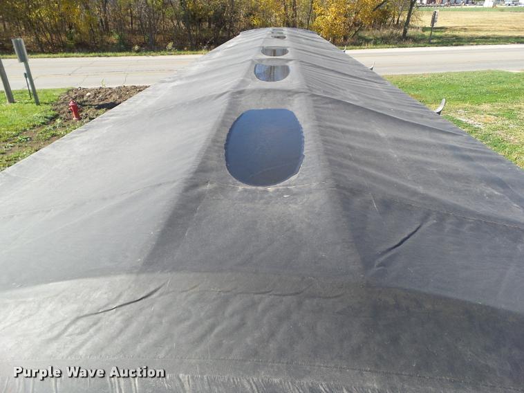 image for item BZ9933 2001 Timpte double hopper grain trailer