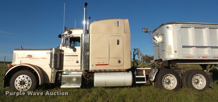 image for item DA3887 1998 Peterbilt 379 semi truck