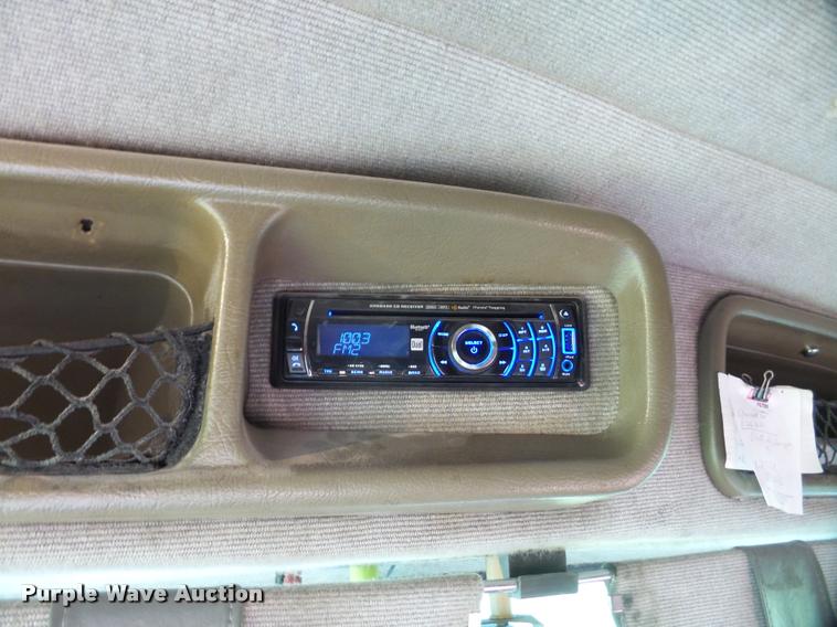 image for item DA3887 1998 Peterbilt 379 semi truck