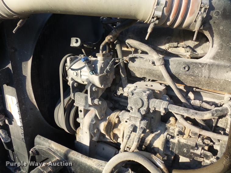 image for item DA3887 1998 Peterbilt 379 semi truck