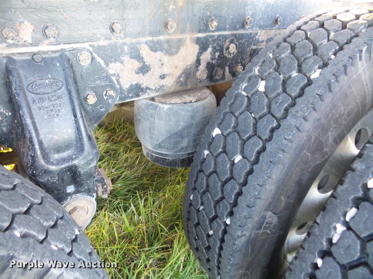 image for item DA3887 1998 Peterbilt 379 semi truck