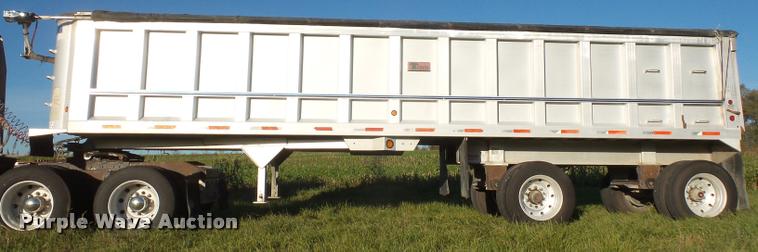 image for item DA3888 1999 Travis T102 end dump trailer