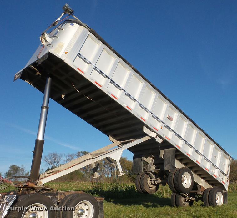 image for item DA3888 1999 Travis T102 end dump trailer