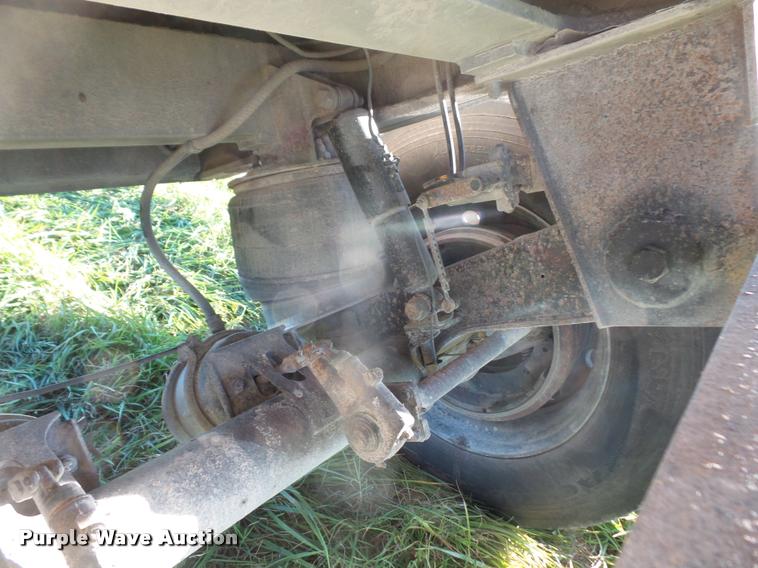 image for item DA3888 1999 Travis T102 end dump trailer