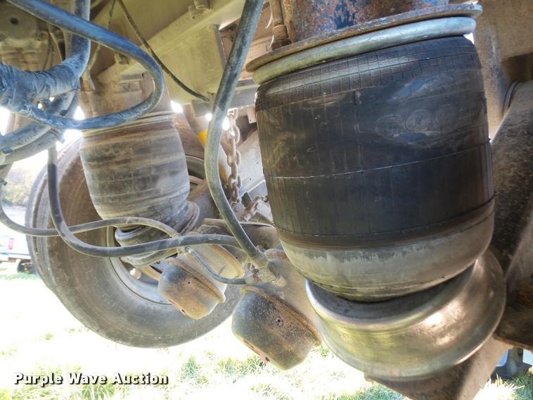 image for item DA3888 1999 Travis T102 end dump trailer